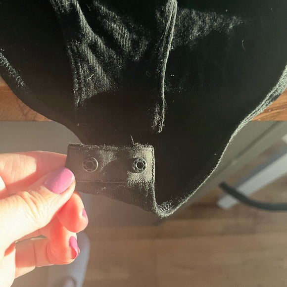 Black long sleeve body suit size small - Picture 2 of 4